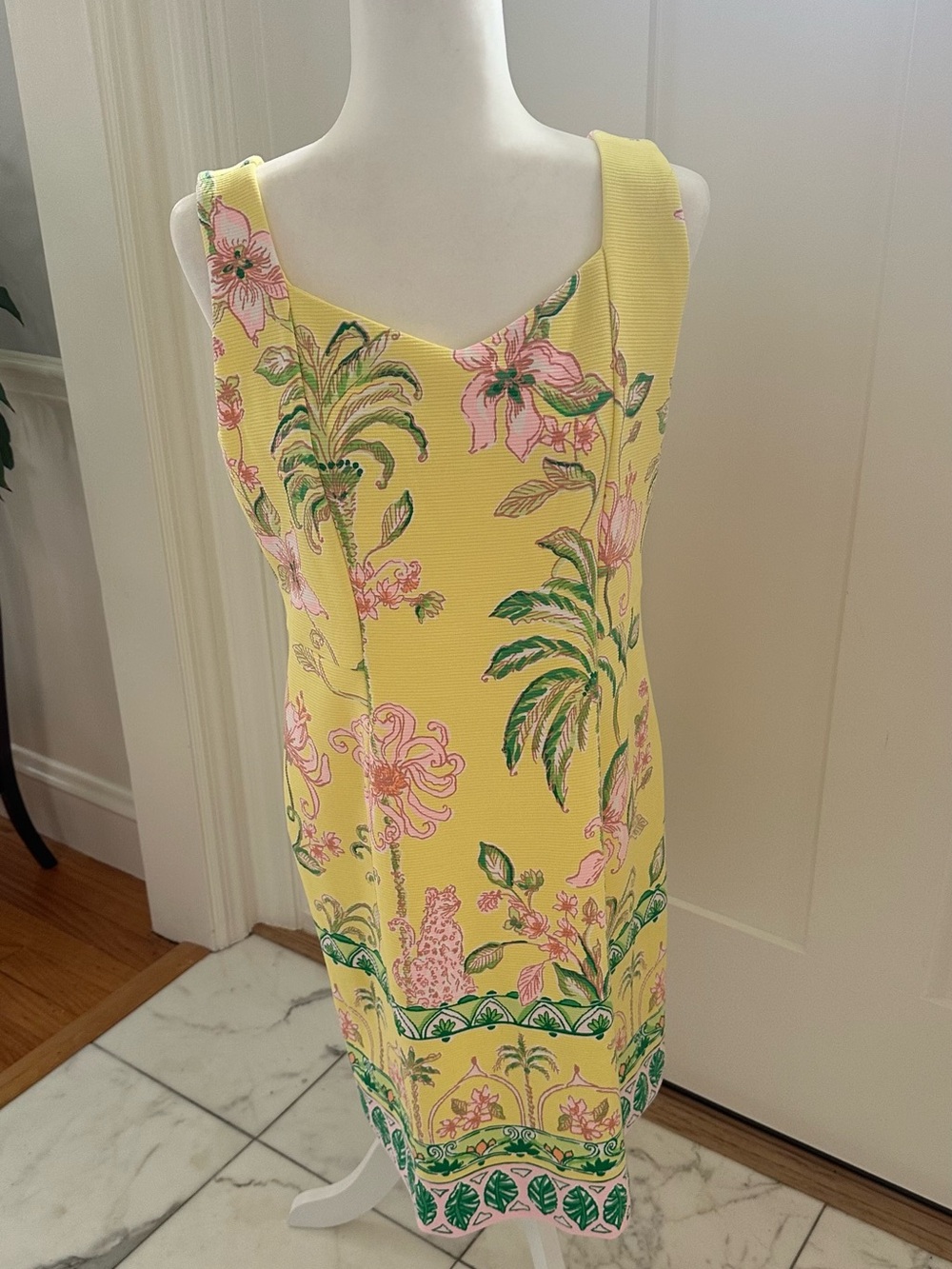 Lilly Pulitzer Yellow Tropical Floral sleeveless Midi Dress size M/L